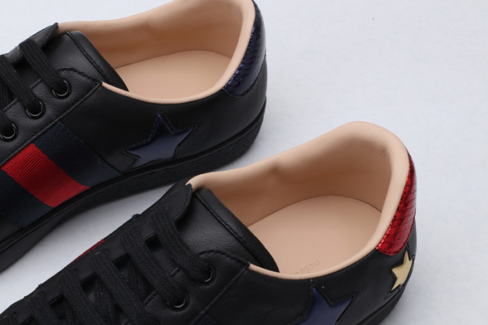 G*u*i* trainer sneaker43