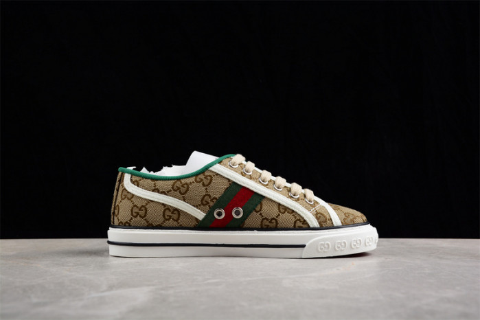 G*u*i* trainer sneaker 115